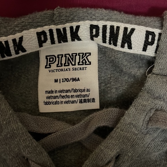 Victoria’s Secret - Picture 2 of 2